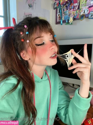 Belle Delphine [ belle-delphine-11 ] - How do you like your Muscle Cum  CUM AND GET IT  Enjoy these 14