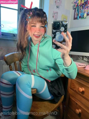 Belle Delphine [ belle-delphine-11 ] - Let me know what you like to see in my next exclusive material  If