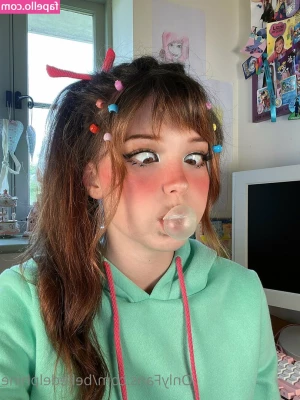 Belle Delphine [ belle-delphine-11 ] - your cat maid is just so clumsy