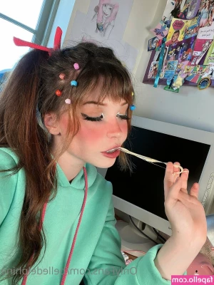 Belle Delphine [ belle-delphine-11 ] - I m bit Horny today
