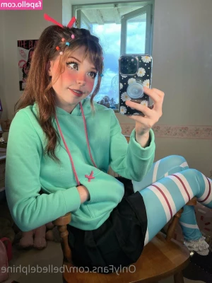 Belle Delphine [ belle-delphine-11 ] - I've been working on my body lately and trying to bulk up- can you