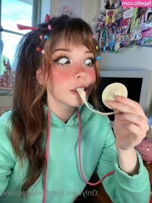 Belle Delphine [ belle-delphine-11 ] - J’aime bien les miroirs 😍