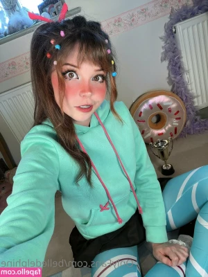 Belle Delphine [ belle-delphine-11 ] - Flow on my Couch   its so so soft   What do you think about the point