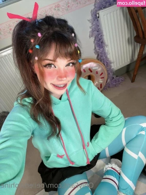 Belle Delphine [ belle-delphine-11 ] - UNLOCK ONE OF MY BLOCKED VIDEOS IN PROFILE AND I LL GIVE YOU  