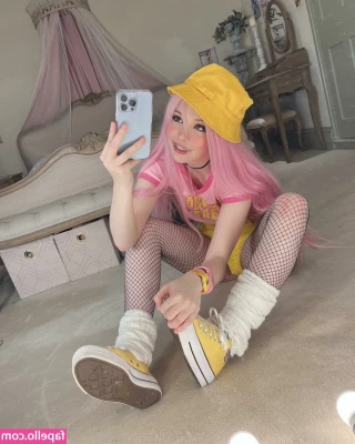 Belle Delphine [ belle-delphine-11 ] - Show me your cock daddy I’m so wet for you