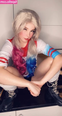 Belle Delphine [ belle-delphine-11 ] - Nakey baby in nature