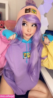 Belle Delphine [ belle-delphine-11 ] - Happy Holidays  My Sparklers