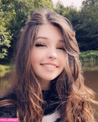 Belle Delphine [ belle-delphine-11 ] - DM with your custom requests honey  the more you tip the dirtier I ll