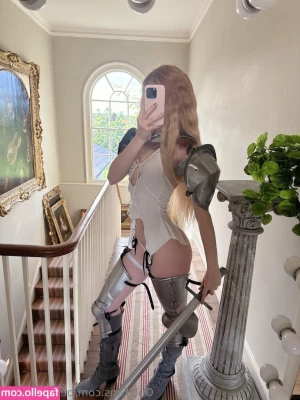 Belle Delphine [ belle-delphine-11 ] - Sexy back 🍑
