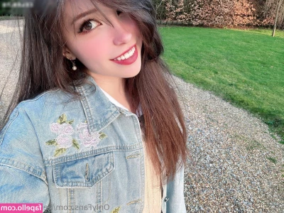 Belle Delphine [ belle-delphine-11 ] - Hey  Can you please comment below on here if you re missing any part 1