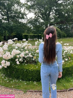 Belle Delphine [ belle-delphine-11 ] - 1 or 2   hehe
