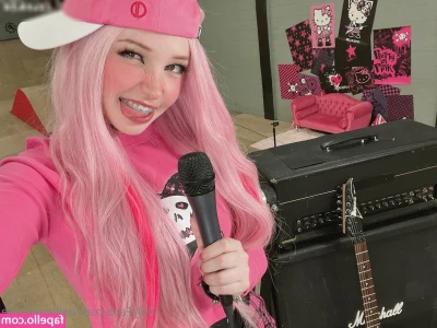 Belle Delphine [ belle-delphine-11 ] - I have been real naughty Daddy!