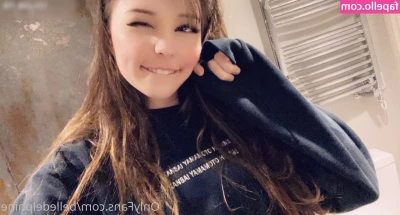 Belle Delphine [ belle-delphine-11 ] - Look what my client s daughter drew for me today   