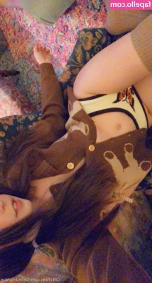 Belle Delphine [ belle-delphine-11 ] - Get on vacation with mommy! Online sex vacation 😛