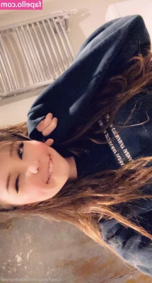 Belle Delphine [ belle-delphine-11 ] - Reya Sunshine or the PS5.... why not both! I was dropping into the