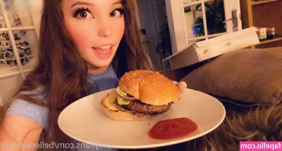 Belle Delphine [ belle-delphine-11 ] - Little peach and tiny gap 🤭🍑 part 1
