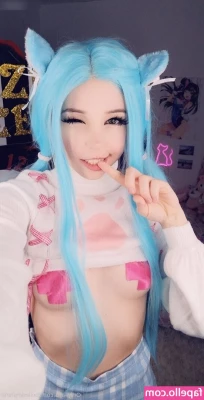 Belle Delphine [ belle-delphine-11 ] - Woke up just to jack off then went back to bed part 1