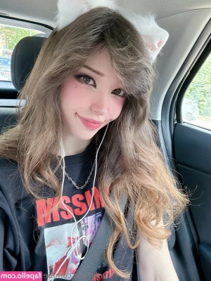 Belle Delphine [ belle-delphine-11 ] - Breed Me?