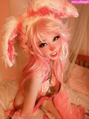 Belle Delphine [ belle-delphine-11 ] - Break the bank for my pretty soles!