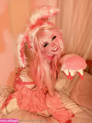 Belle Delphine [ belle-delphine-11 ] - Car Shenanigans you playing with me babe