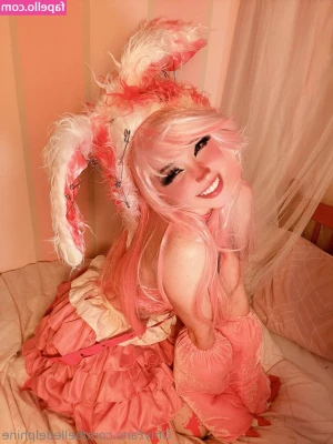 Belle Delphine [ belle-delphine-11 ] - Miss me this evening betas? Don't worry, you'll still get your daily