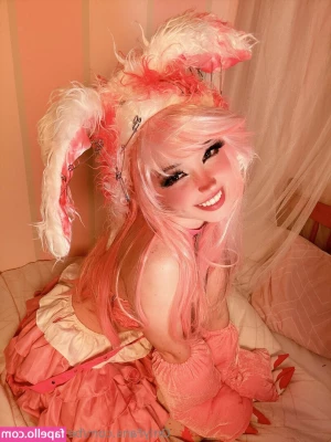 Belle Delphine [ belle-delphine-11 ] - Felices fiestas jiji