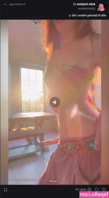 Belle Delphine [ belle-delphine-11 ] - Hey bitch! Sit and spin!! I know a brat throwing up the middle finger