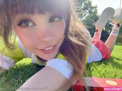 Belle Delphine [ belle-delphine-11 ] - Should I start a channel on pornhub