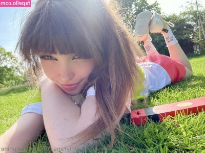 Belle Delphine [ belle-delphine-11 ] - Mám rada role play spojený so sexom po telefóne  Mal by si záujem