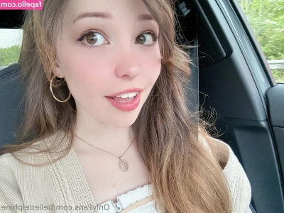 Belle Delphine [ belle-delphine-11 ] - by the way  everybody who buys the lewd pack by next monday will have part 1