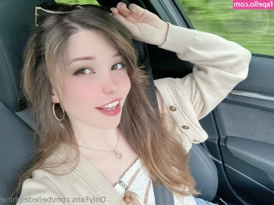 Belle Delphine [ belle-delphine-11 ] - Hot in the car