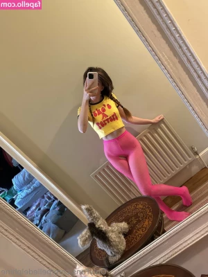 Belle Delphine [ belle-delphine-11 ] - Needed some tan