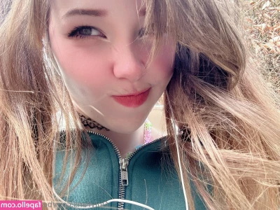 Belle Delphine [ belle-delphine-11 ] - Do you like my hotwife titties