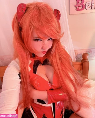 Belle Delphine [ belle-delphine-11 ] - looks better on the floor
