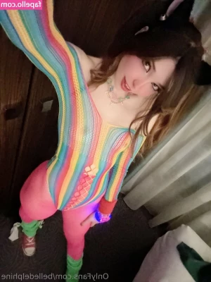 Belle Delphine [ belle-delphine-11 ] - Will you join my striptease livestream if I would do one? I thought