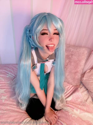 Belle Delphine [ belle-delphine-11 ] - I’d have you on your knees working on that head, Slide your tongue