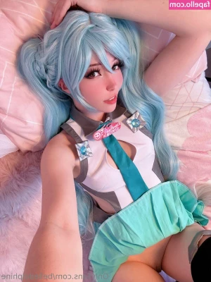 Belle Delphine [ belle-delphine-11 ] - mamilonglegs98   tip  10 for a few naughtier surprises from this shoot part 1