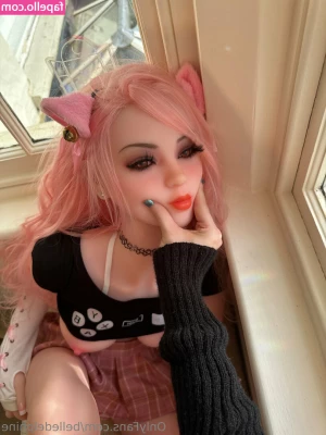 Belle Delphine [ belle-delphine-11 ] - What do you want to see more of   VOTE BELOW