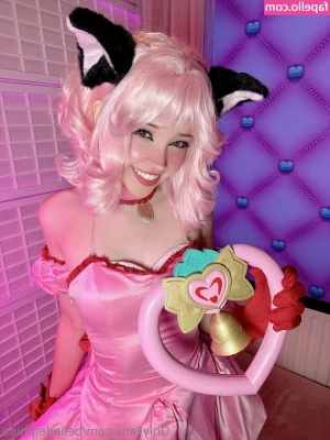 Belle Delphine [ belle-delphine-11 ] - Some titties for ur Tuesday
