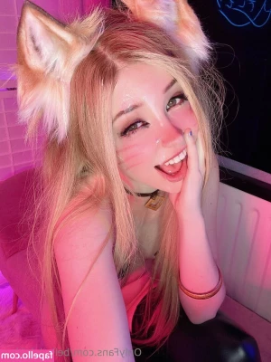 Belle Delphine [ belle-delphine-11 ] - This was probably the best head I ve ever received  I loved cumming