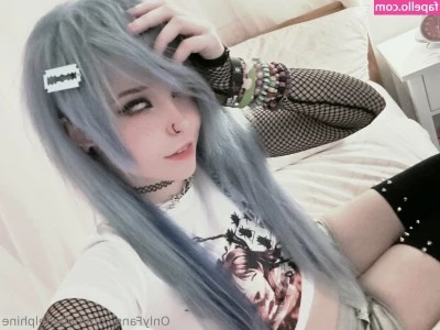 Belle Delphine [ belle-delphine-11 ] - Nice ball shot