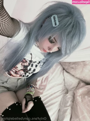 Belle Delphine [ belle-delphine-11 ] - Will you swallow my load for me