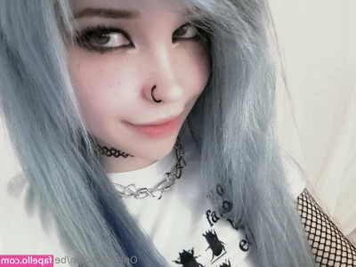 Belle Delphine [ belle-delphine-11 ] - flexibility isn t the only thing i m good at
