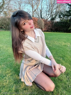Belle Delphine [ belle-delphine-11 ] - Sunny day Dia soleado