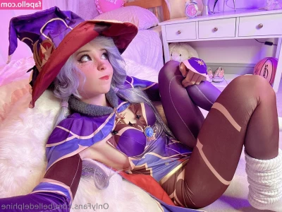 Belle Delphine [ belle-delphine-11 ] - Take those stockings off with your teeth first! and I'm ready to
