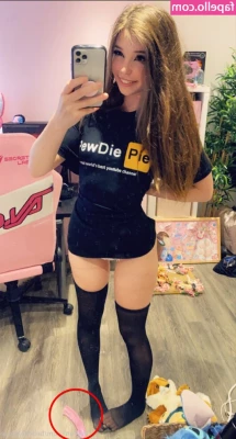 Belle Delphine [ belle-delphine-11 ] - THE POOL PARTY  Part 2   Eddie stood up tied the towel around his