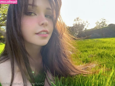 Belle Delphine [ belle-delphine-11 ] - Couldn t help myself from blowing my load in the barn