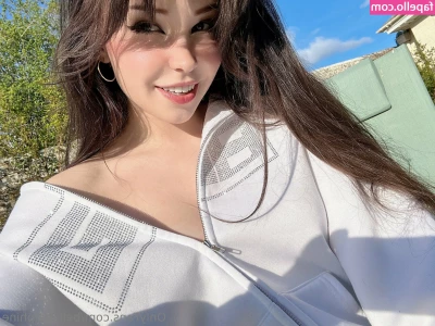 Belle Delphine [ belle-delphine-11 ] - What would you do in this situation