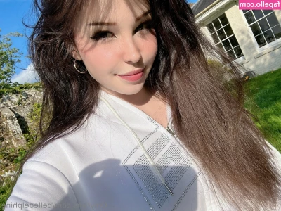 Belle Delphine [ belle-delphine-11 ] - Happy Monday  my loves