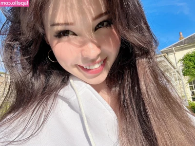 Belle Delphine [ belle-delphine-11 ] - I m so wet babe